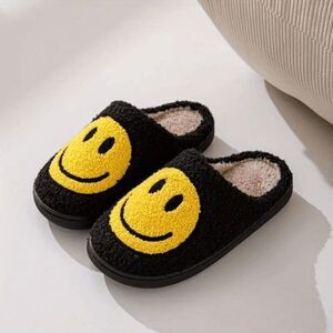 Black and Yellow Fuzzy Smiley Face Slippers Size 5.5/6
